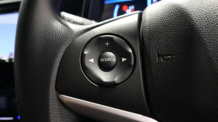2015 Honda Shuttle Hybrid Navi Limited image 351703
