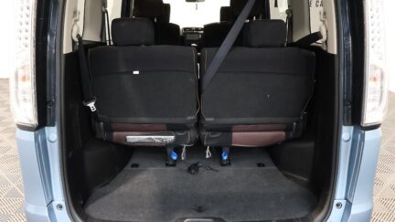 2013 Nissan Serena Hybrid V Selection image 352192