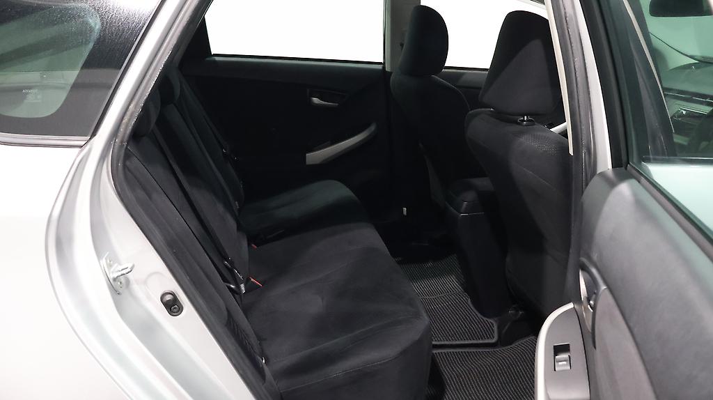 2013 Toyota Prius S Model image 350493