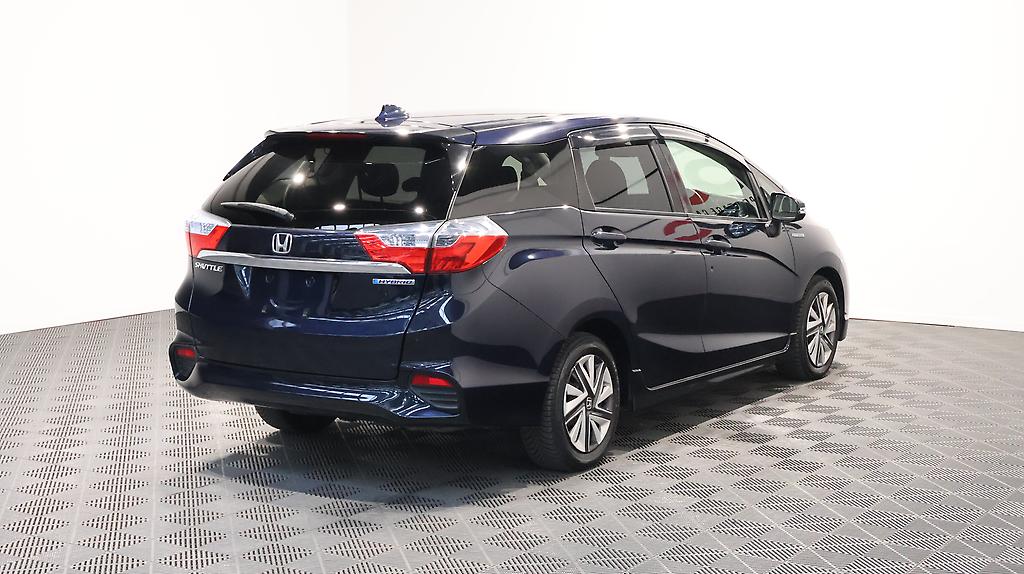 2016 Honda Shuttle Hybrid X image 348255