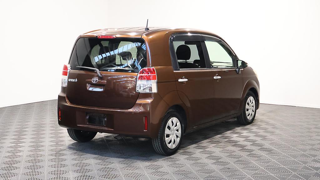 2013 Toyota Spade G Model, Push Start image 350119