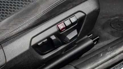 2013 BMW 320i M sports 8AT image 348683