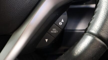 2015 Honda Shuttle Hybrid X image 351324