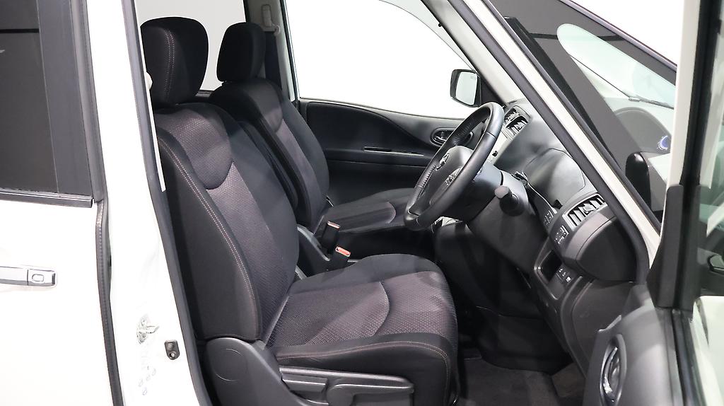2013 Nissan Serena Hybrid Highway Star S image 348630