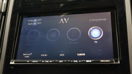 2017 Subaru XV 2.0I-S Eyesight Black Leather Selection AWD image 348721
