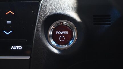 2015 Honda Shuttle Hybrid Navi Limited image 351705
