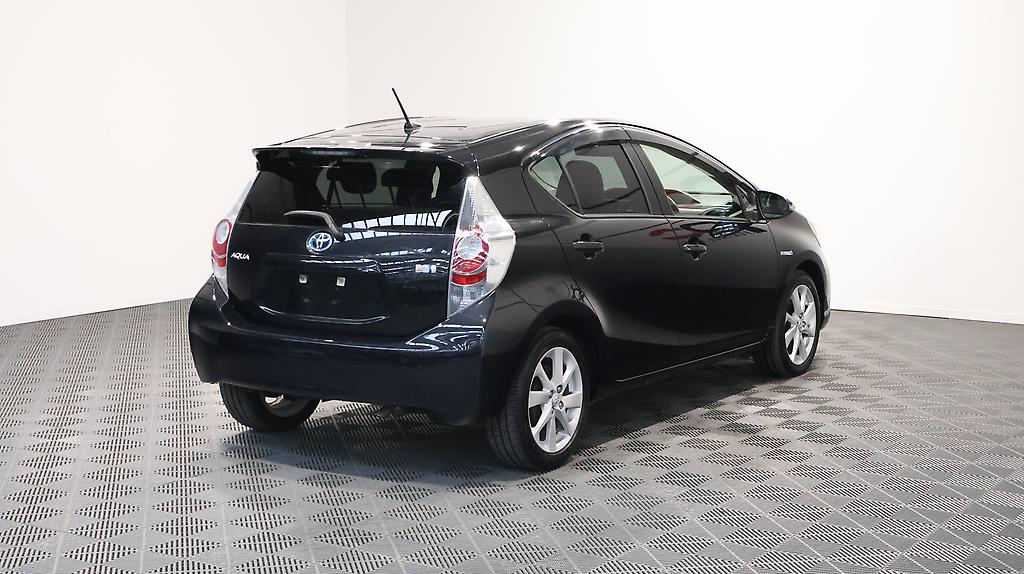 2013 Toyota Aqua S Model, Push Start, Reverse Camera image 348578