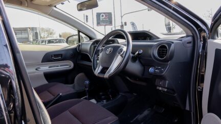 2012 Toyota Aqua G Model + Push Button Start image 350319