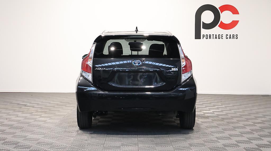 2015 Toyota Aqua S Model + Heated Seats image 347816