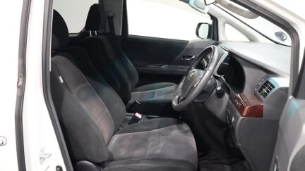 2014 Toyota Vellfire 2.4Z image 348350