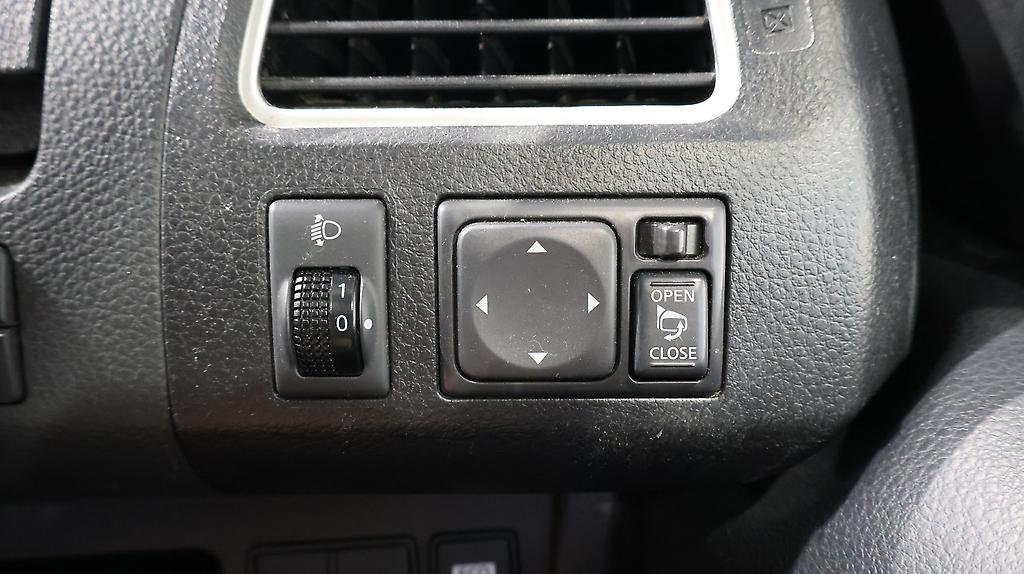 2012 Nissan Serena Highway Star Hybrid image 346536