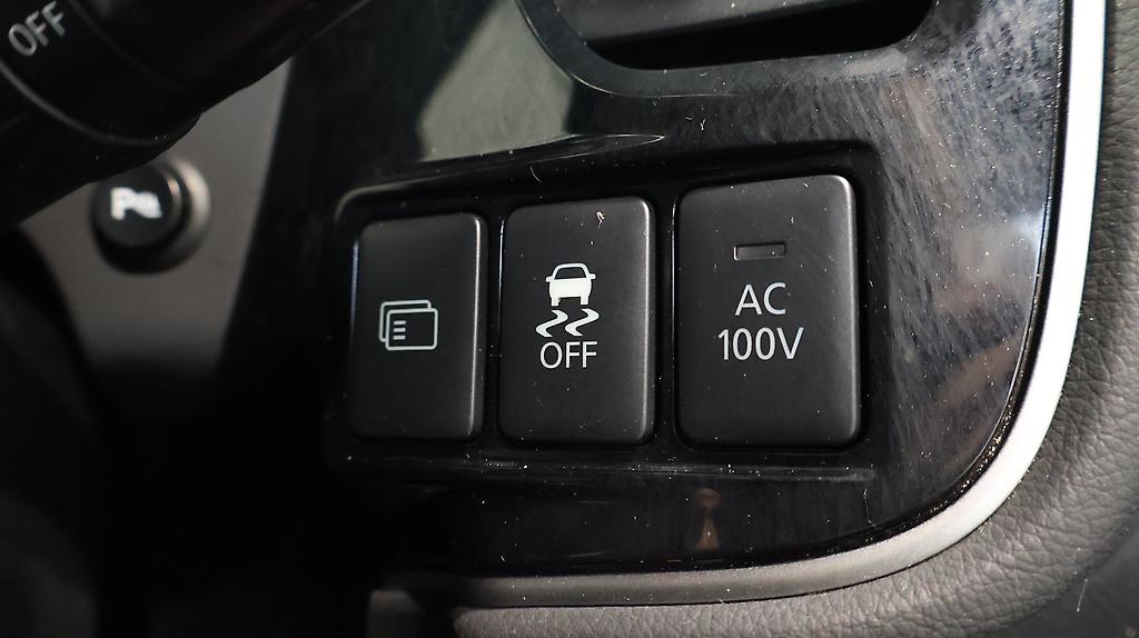 2013 Mitsubishi Outlander PHEV G Navi Package 4WD image 351149