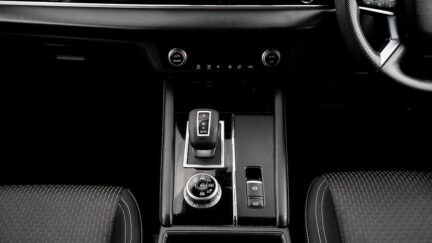 2022 Mitsubishi Outlander LS 2.5P/4WD/NZ NEW image 350180