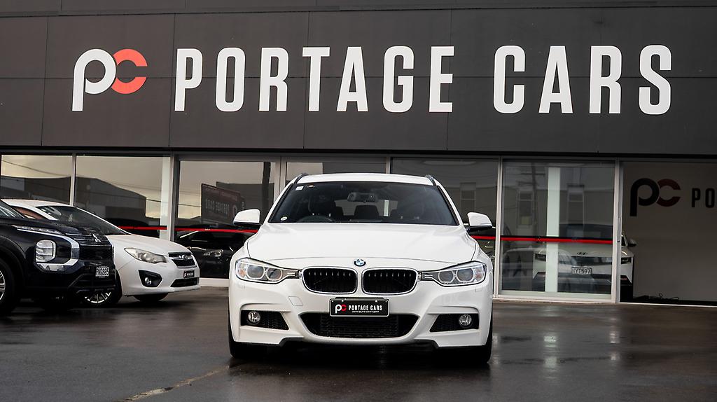 2013 BMW 3 Series 320i M Sports , Parking sensors image 346606