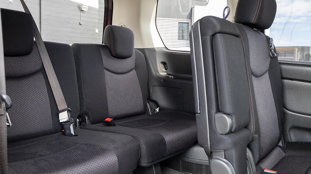 2012 Nissan Serena Highwaystar S-Hybrid image 358104