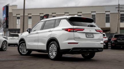2022 Mitsubishi Outlander LS 2.5P/4WD/NZ NEW image 350202