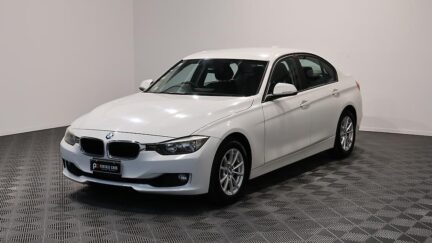 2013 BMW 320i 320i SE image 346877