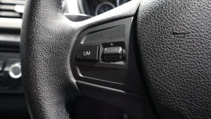 2013 BMW 320i 320i SE image 346895