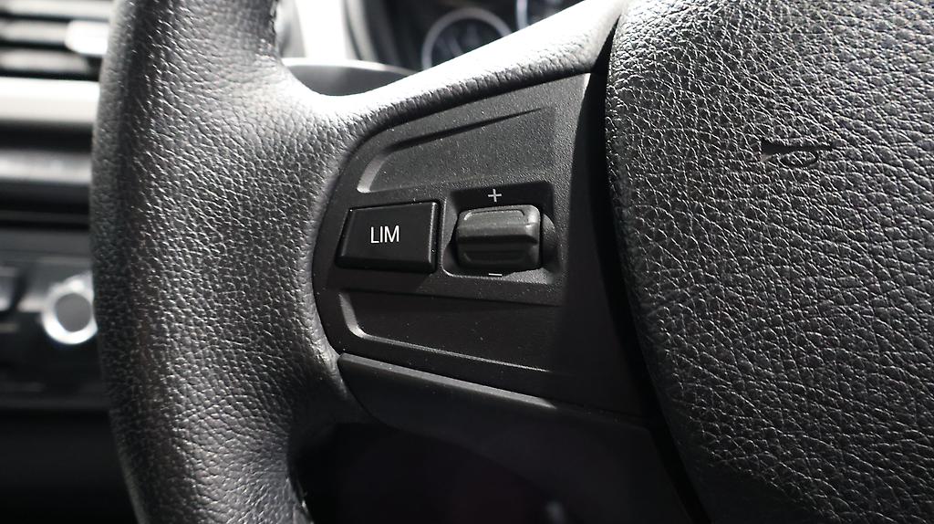 2013 BMW 320i 320i SE image 346895