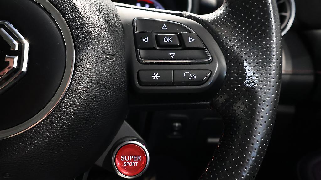 2022 MG HS 2.0PT/4WD/6AT image 347373