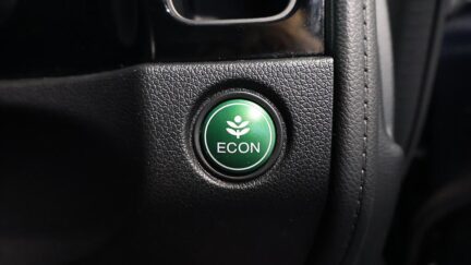 2016 Honda Shuttle Hybrid X image 350368