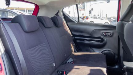 2014 Toyota Aqua F spec Hybrid Cruise control image 350824