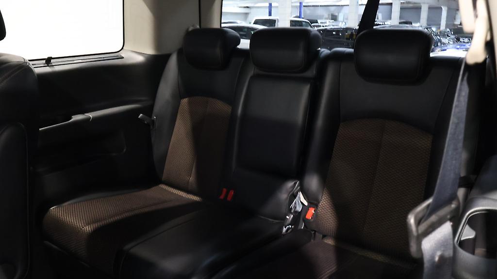 2012 Nissan Elgrand Highway Star Urban Chrome image 348018