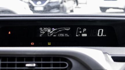 2013 Toyota Aqua F spec Push start hybrid image 347774
