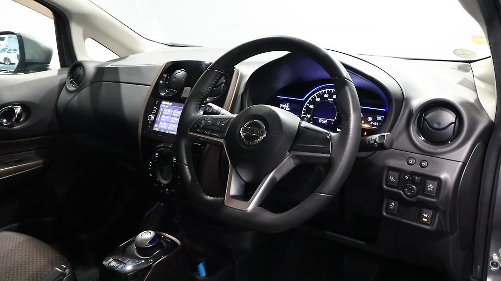 2017 Nissan Note E Power Medalist image 347130