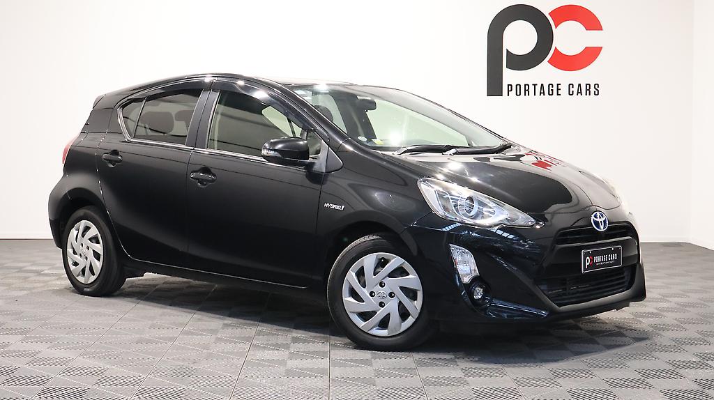 2015 Toyota Aqua S Model + Heated Seats image 347810
