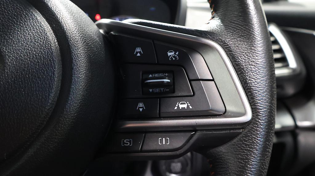 2017 Subaru XV 2.0i-L Eyesight Black Leather AWD image 346343