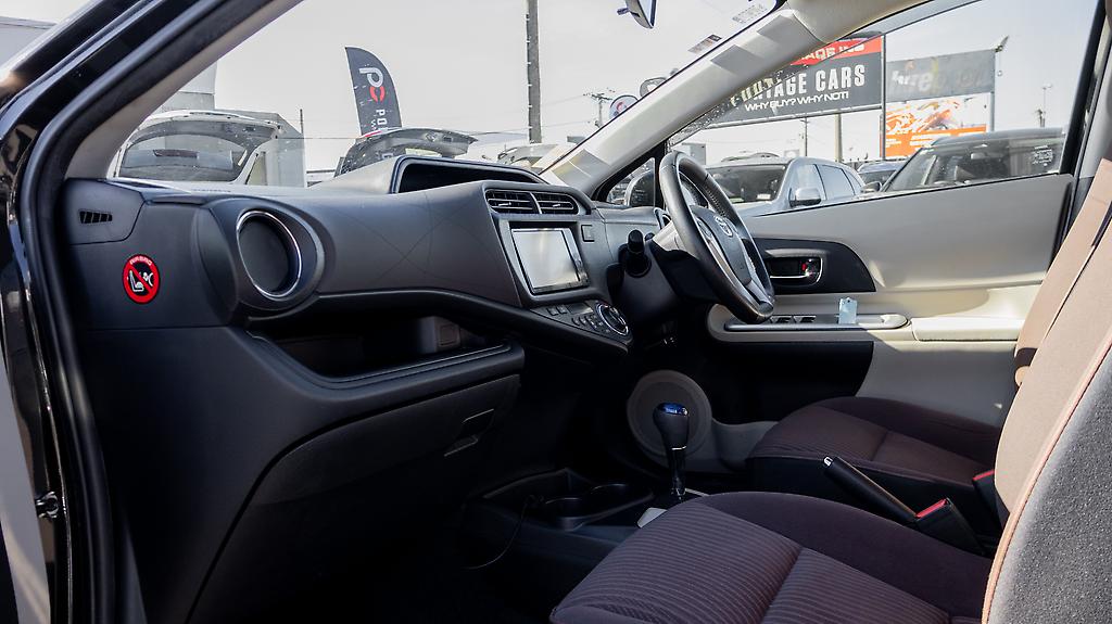 2012 Toyota Aqua G Model + Push Button Start image 350324
