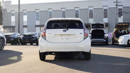 2012 Toyota Aqua F model spec push start, Hybrid image 347506