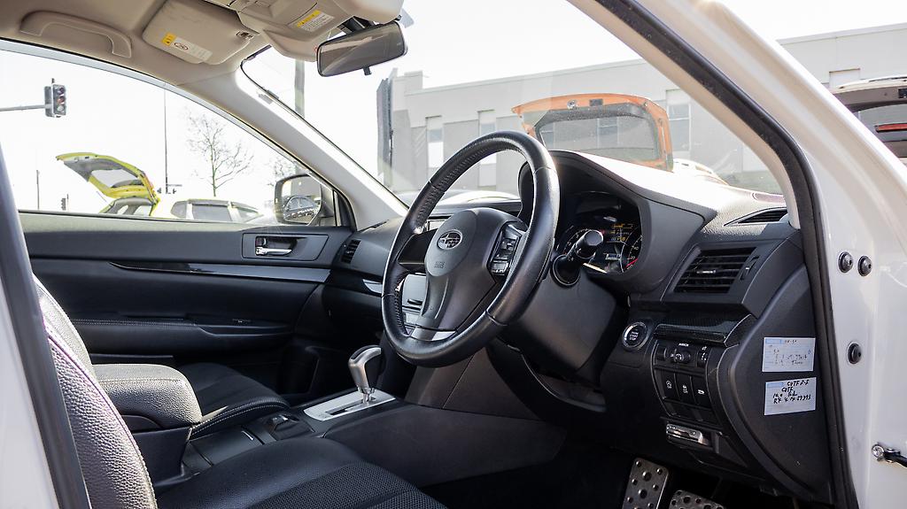 2013 Subaru Legacy Touring wagon 2.5i AWD image 350724