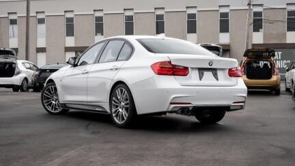 2013 BMW 320i M sports 8AT image 348669