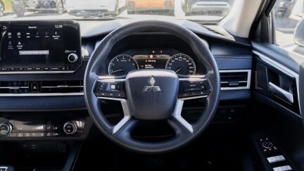 2022 Mitsubishi Outlander LS 2.5P/4WD/NZ NEW image 351077