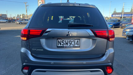 2021 Mitsubishi Outlander LS 2.4P/CVT image 349180