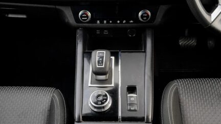 2022 Mitsubishi Outlander LS 2.5P/4WD/NZ NEW image 350199
