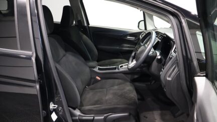 2015 Honda Shuttle Hybrid Navi Limited image 351695
