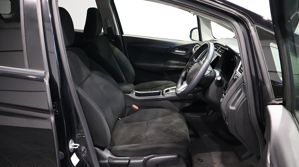 2015 Honda Shuttle Hybrid Navi Limited image 351695