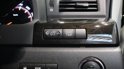 2013 Toyota Vellfire 2.4Z Golden Eyes image 347633