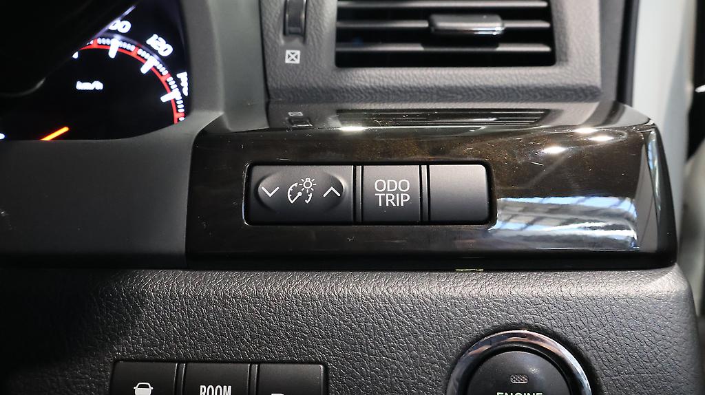 2013 Toyota Vellfire 2.4Z Golden Eyes image 347633