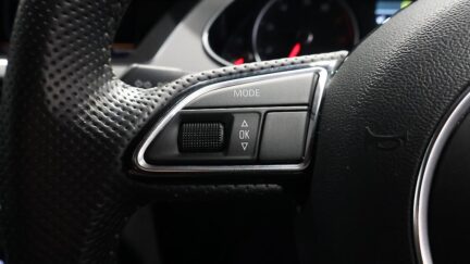 2012 Audi A4 Avant 2.0 TFSI S-Line Package image 347676