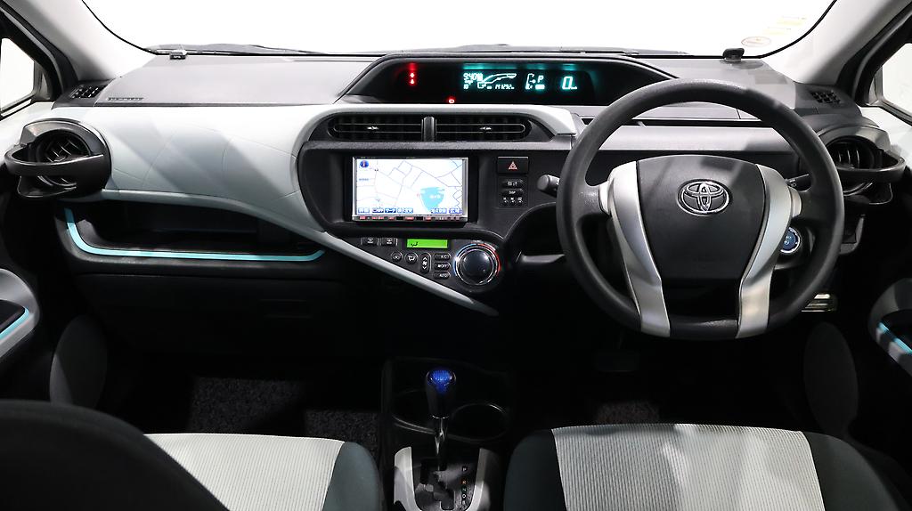 2012 Toyota Aqua S Model + Reverse Camera image 346400