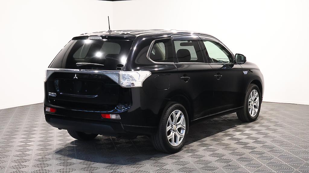 2013 Mitsubishi Outlander image 352363