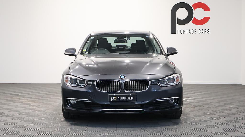 2013 BMW 320i Luxury image 349600