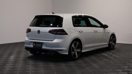 2016 Volkswagen Golf R AWD image 347526