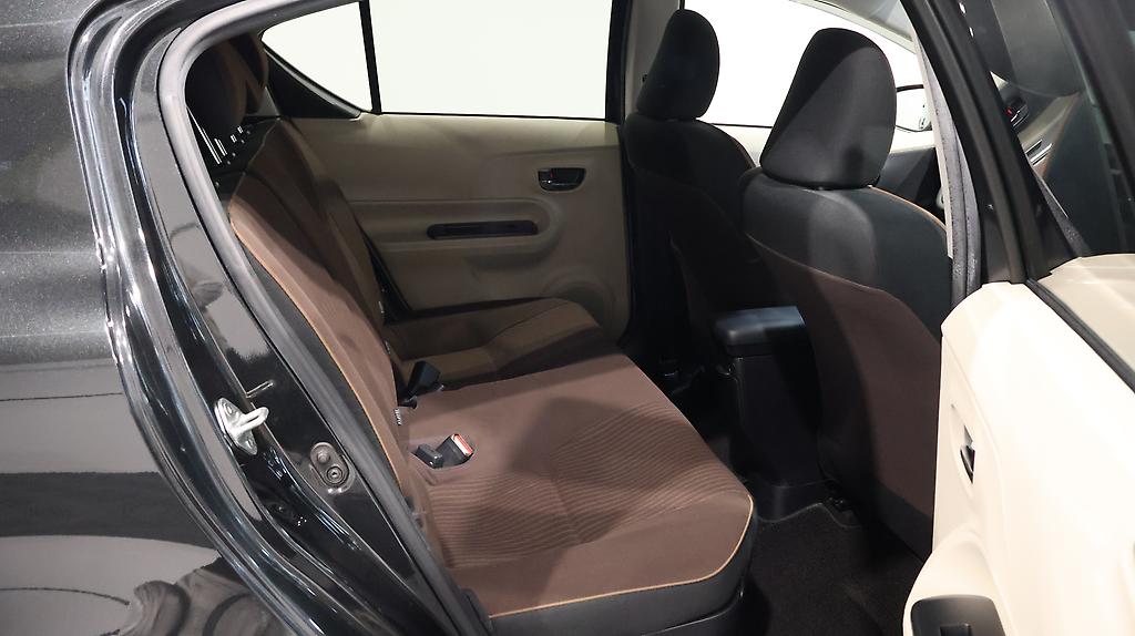 2013 Toyota Aqua S Model, Push Start, Reverse Camera image 348583