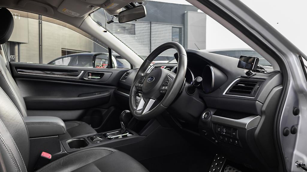 2015 Subaru Outback Limited AWD Leather pkg image 347889