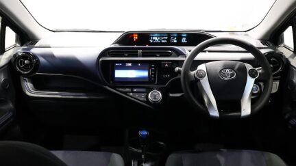 2015 Toyota Aqua S Model + Heated Seats image 347822